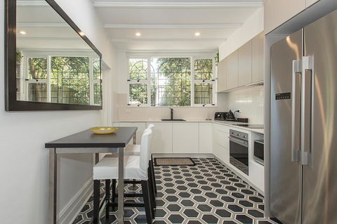 Elegant Family Home Close To Harbour And Views - Accommodation Port Hedland 5