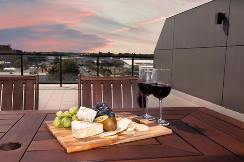The Penthouse - Accommodation Port Hedland 32