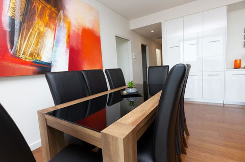 The Penthouse - Accommodation Port Hedland 7