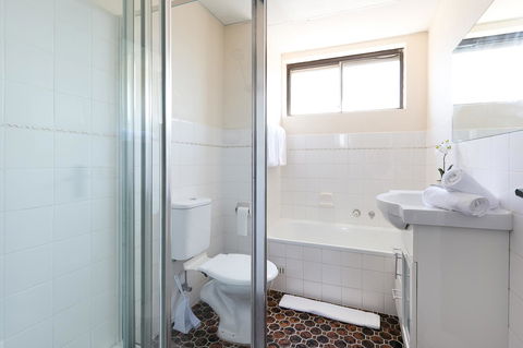 Stay In The Heart Of Randwick With Style - Accommodation Port Hedland 4