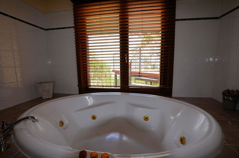 The Point - Exceptional - Accommodation Port Hedland 14