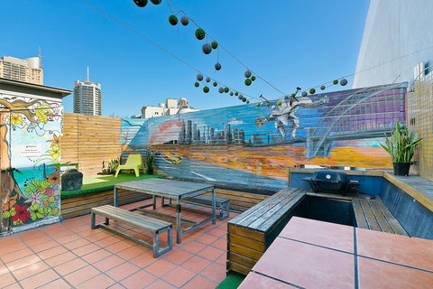 Mad Monkey Downtown - Accommodation Port Hedland 6
