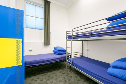 Mad Monkey Downtown - Accommodation Port Hedland 9