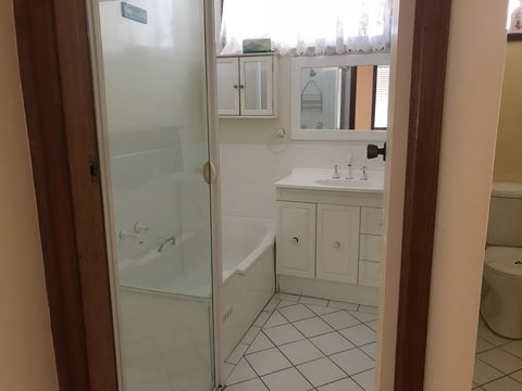 Pinny Paradise - Accommodation Port Hedland 9