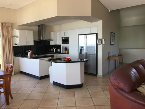 OceanScape Luxury Beachfront Villas - Accommodation Port Hedland 16