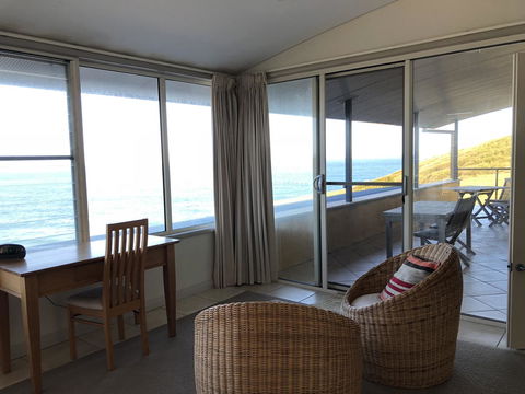 OceanScape Luxury Beachfront Villas - Accommodation Port Hedland 6