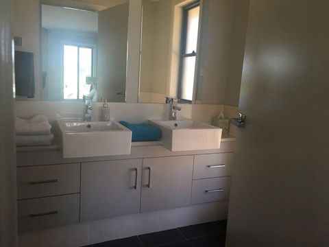 Sydney Amazing Holiday Home Bridal BnB - Accommodation Port Hedland 10