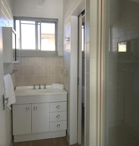 Kon Tiki Apartments - Accommodation Port Hedland 8