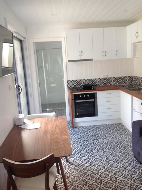 Hideaway Holiday Apartments - Accommodation Port Hedland 10