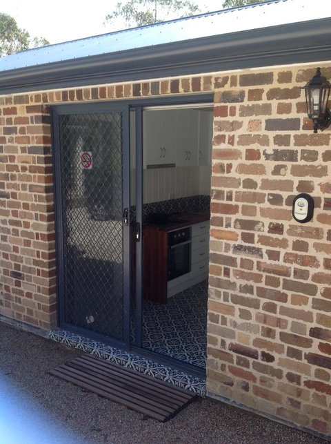 Hideaway Holiday Apartments - Accommodation Port Hedland 3