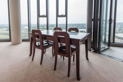 180Â° Water View Three Bedroom (wooden Furniture) - Accommodation Port Hedland 20