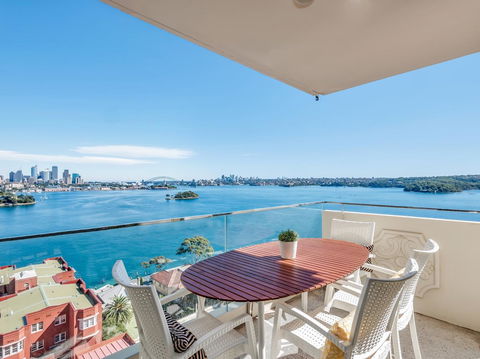 Panoramic Harbour Views And Unbeatable Comfort - Accommodation Port Hedland 0