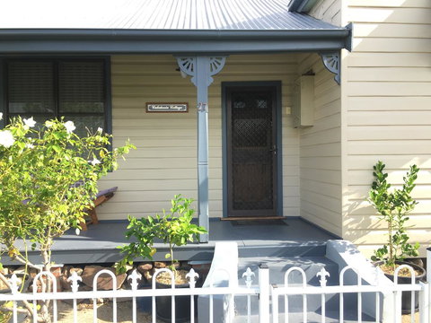 Caledonia Cottage - Accommodation Port Hedland 6