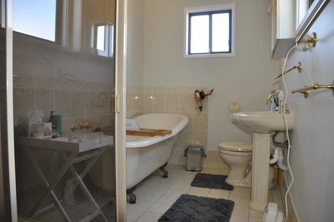 Caledonia Cottage - Accommodation Port Hedland 23