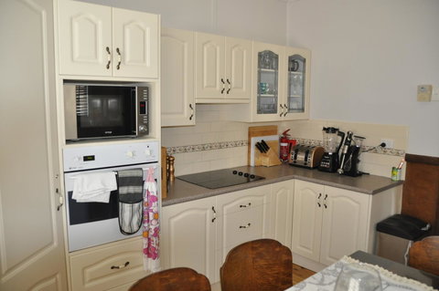 Caledonia Cottage - Accommodation Port Hedland 14