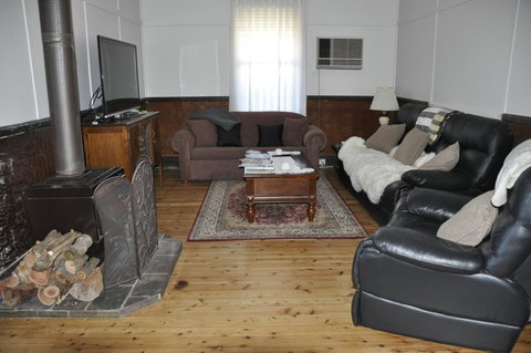 Caledonia Cottage - Accommodation Port Hedland 10