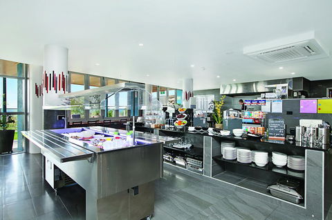 Ramada Suites By Wyndham Zen Quarter Darwin - Accommodation Port Hedland 12