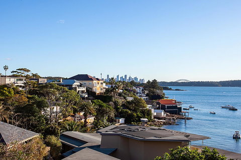 Art Deco Apartment With Breathtaking Water Views - Accommodation Port Hedland 11