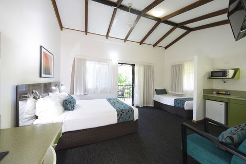 Palms City Resort - Accommodation Port Hedland 5