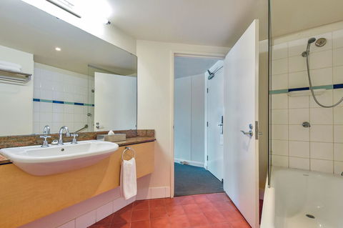 Mantra On The Esplanade - Accommodation Port Hedland 1