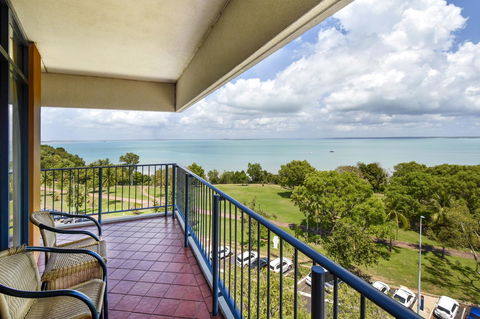 Mantra On The Esplanade - Accommodation Port Hedland 6