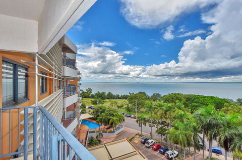 Mantra On The Esplanade - Accommodation Port Hedland 5