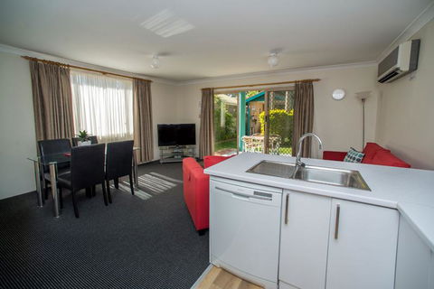 Beaches Serviced Apartments - Accommodation Port Hedland 19