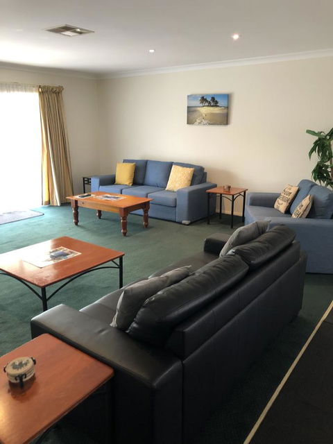 Beaches Serviced Apartments - Accommodation Port Hedland 7