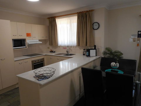 Beaches Serviced Apartments - Accommodation Port Hedland 26