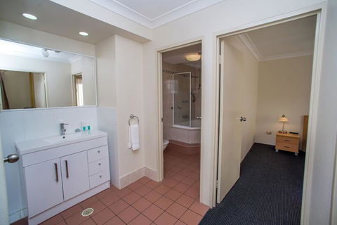 Beaches Serviced Apartments - Accommodation Port Hedland 18