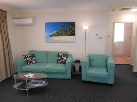 Beaches Serviced Apartments - Accommodation Port Hedland 25