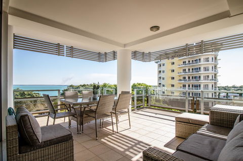 ZEN BY THE WATER - Esplanade Darwin Retreat - Accommodation Port Hedland 3