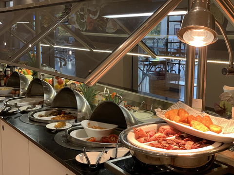 DoubleTree By Hilton Esplanade Darwin - Accommodation Port Hedland 2