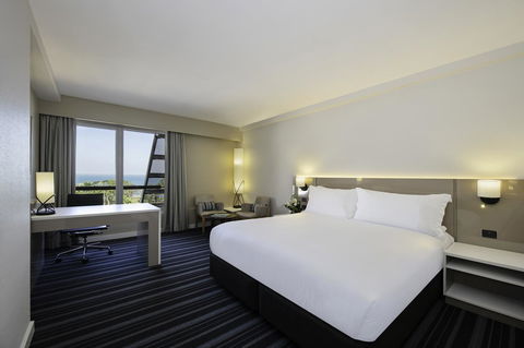 DoubleTree By Hilton Esplanade Darwin - Accommodation Port Hedland 13