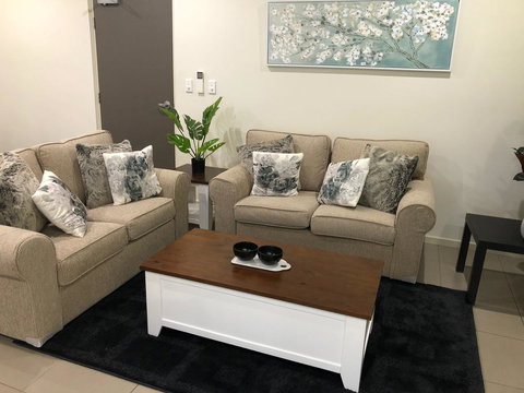 Darwin-Ocean Views, Tropical Getaway, Pool & Aircon - Accommodation Port Hedland 5