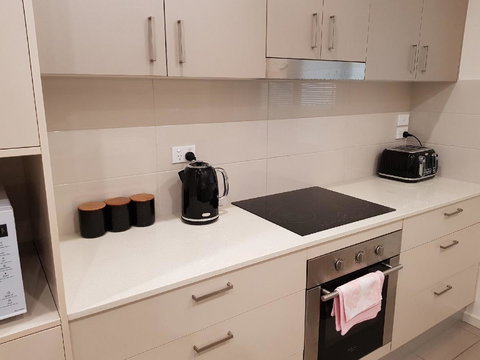 Darwin-Ocean Views, Tropical Getaway, Pool & Aircon - Accommodation Port Hedland 9