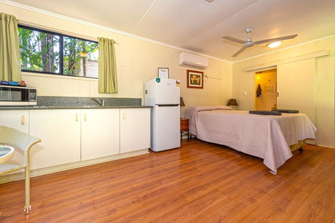 Oasis Tourist Park - Accommodation Port Hedland 8