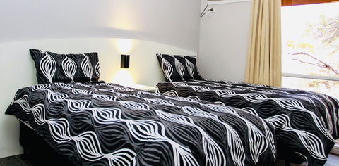 Erldunda Desert Oaks Resort - Accommodation Port Hedland 2