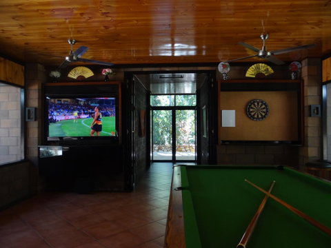 DARWIN'S SHADY ACRES RETREAT - Accommodation Port Hedland 16
