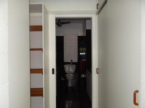DARWIN'S SHADY ACRES RETREAT - Accommodation Port Hedland 32