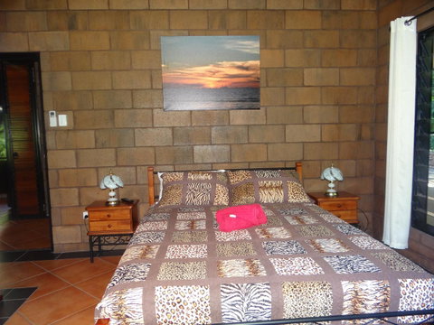 DARWIN'S SHADY ACRES RETREAT - Accommodation Port Hedland 37