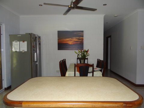 DARWIN'S SHADY ACRES RETREAT - Accommodation Port Hedland 24