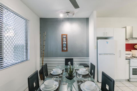 CitySide Apartment - 2 Bedroom With Private Courtyard - Accommodation Port Hedland 2