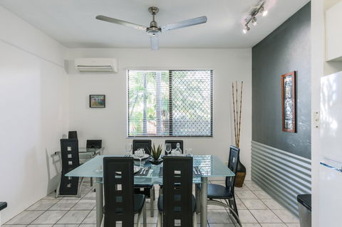 CitySide Apartment - 2 Bedroom With Private Courtyard - Accommodation Port Hedland 9