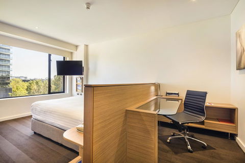 Crowne Plaza Canberra, An IHG Hotel - Accommodation Port Hedland 34