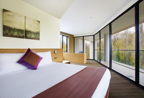 Crowne Plaza Canberra, An IHG Hotel - Accommodation Port Hedland 43