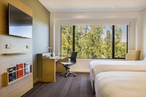 Crowne Plaza Canberra, An IHG Hotel - Accommodation Port Hedland 22