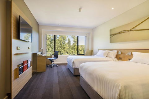 Crowne Plaza Canberra, An IHG Hotel - Accommodation Port Hedland 32