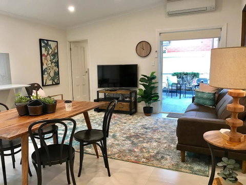 Boutique Stays - Carlton Terrace - Accommodation Port Hedland 0