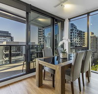 Brand new luxury pad in shopping and dining Mecca - Accommodation Port Hedland